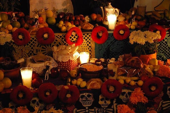 Experience the Day of the Dead Tour in Ocotopec from Mexico City