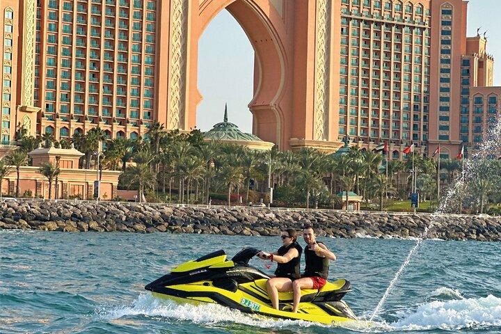 De beste jetski in Dubai - 90 minuten Palm Jumeirah Tour