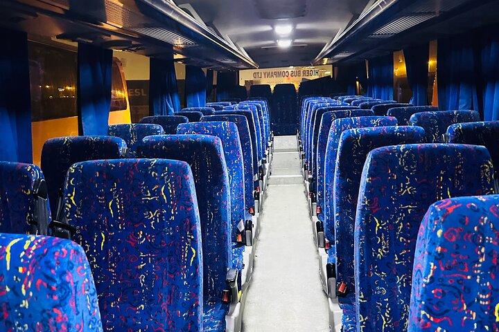 50-zits privé luxe toeristenbus