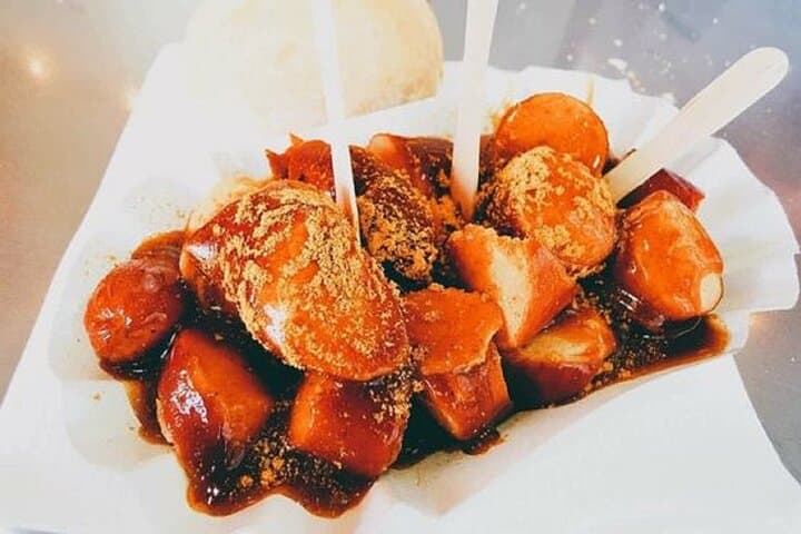 Food tasting tour in Berlin of HIDDEN GEMS (Small Groups)