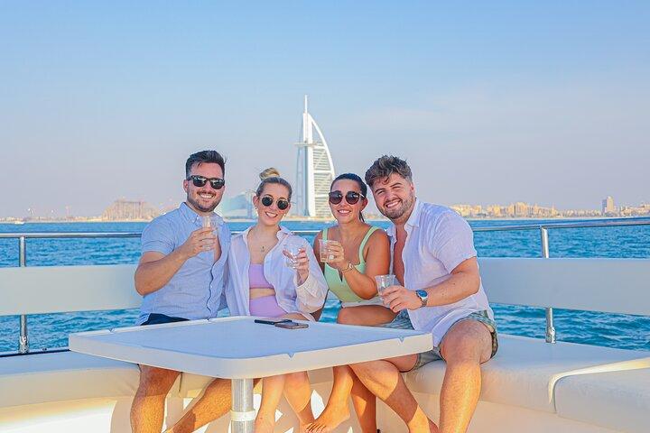 Dubai Marina Luxus Yacht Tour - Wüstensafari in den Roten Dünen