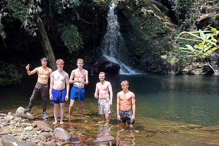 Hue Nature Day Trip – Excursão de trekking no Parque Nacional Bach Ma