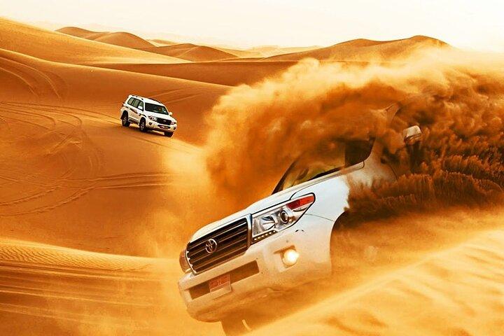 Premium woestijnsafari en crossmotor met duinbuggy