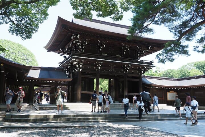 Aoyama Art Museum Tour from Tokyo