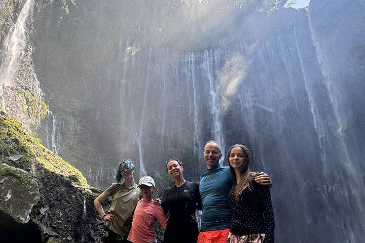 Tumpak Sewu, Surabaya