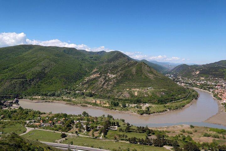 Tour guidato di mezza giornata a Mtskheta, Jvari e Samtavro da Tblisi