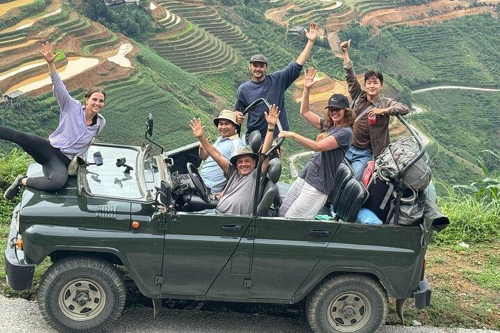 Ha Giang leger open lucht jeep 4 dagen 3 nachten