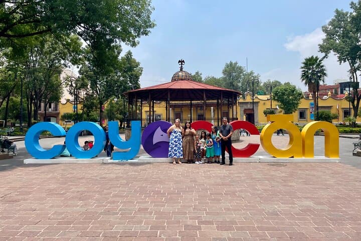 Private Tour to Coyoacán & Xochimilco.