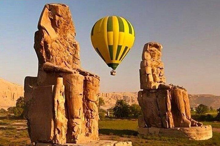 Hot Air Balloon Ride include Transfers and Certificate