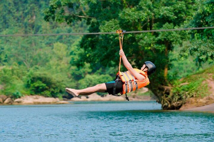 Excursão guiada à caverna Phong Nha e ao vale Hava saindo de Dong Hoi