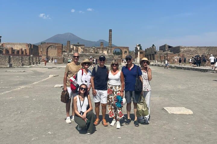 Private Guided Tour of Pompeii Excavations
