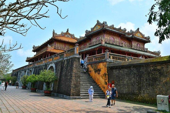 Hue Ancient Capital Luxury DAy Tour de Hoi An e Da Nang