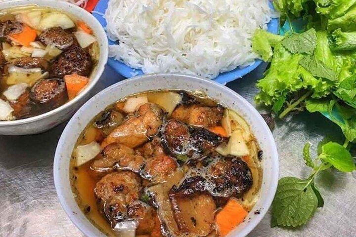 Private Hanoi Old Quarter Street Food Tour med studentguide