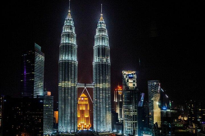 City of Lights Private Tour com ingresso para a torre em Kuala Lumpur