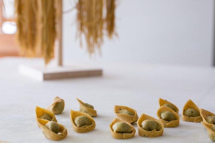 Cours de cuisine Tortelloni et Tagliatelle à Bologne + Vin