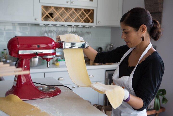 Cours de cuisine Tortelloni et Tagliatelle à Bologne + Vin