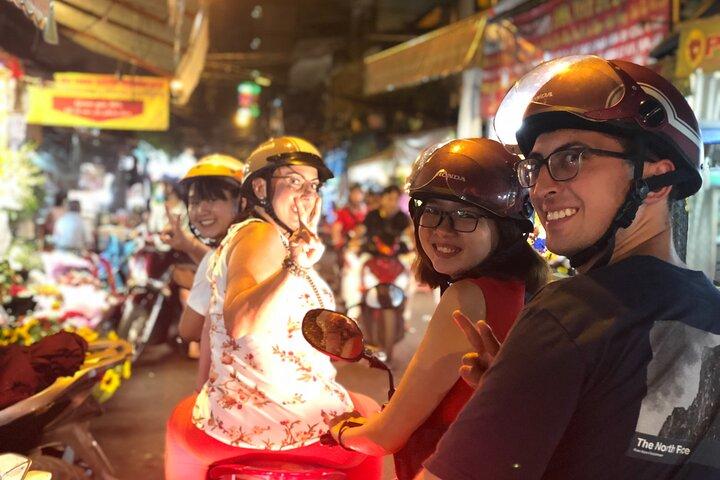 Ho Chi Minh City by Night: Motorcykeltursupplevelse