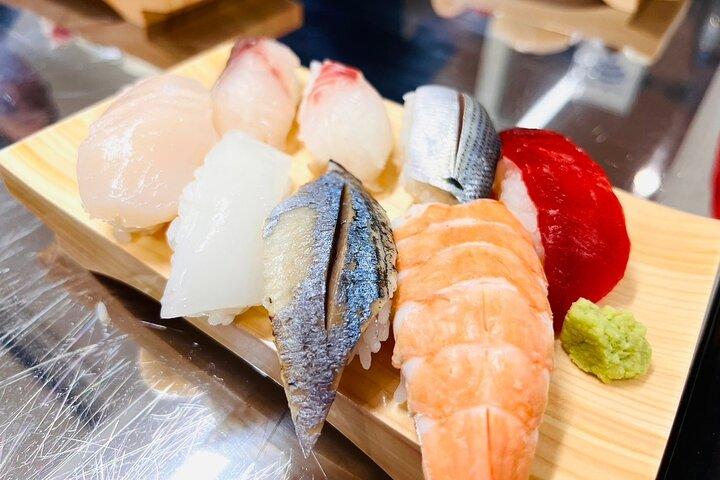 那覇市牧志公設市場の寿司作り体験教室