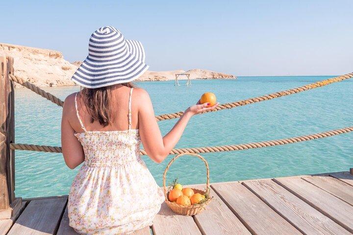 Private Speedboat til Orange Bay & Parasailing Adventure / Hurghada