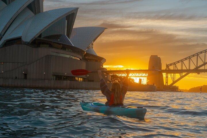 Passeio de caiaque iluminado por LED em Sydney pela Ópera e Ponte