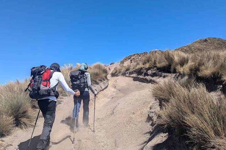 Private Wanderung nach Ruco Pichincha & Teleferico