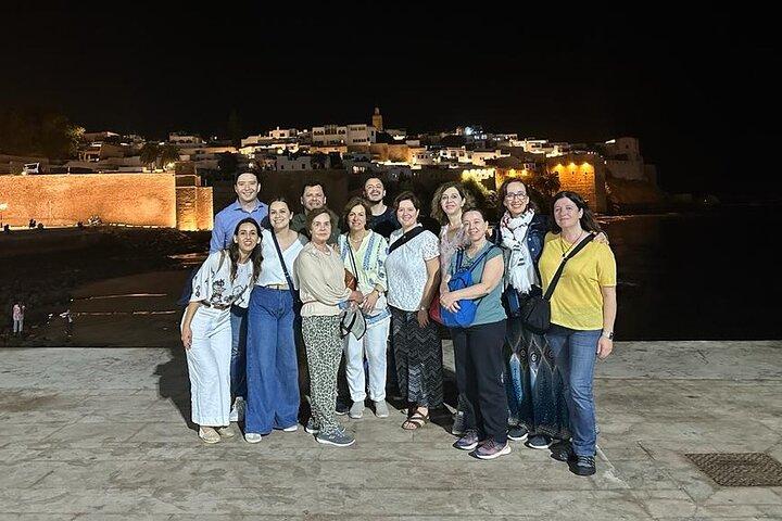 Tour a pie por Rabat, ciudad de las luces por la noche