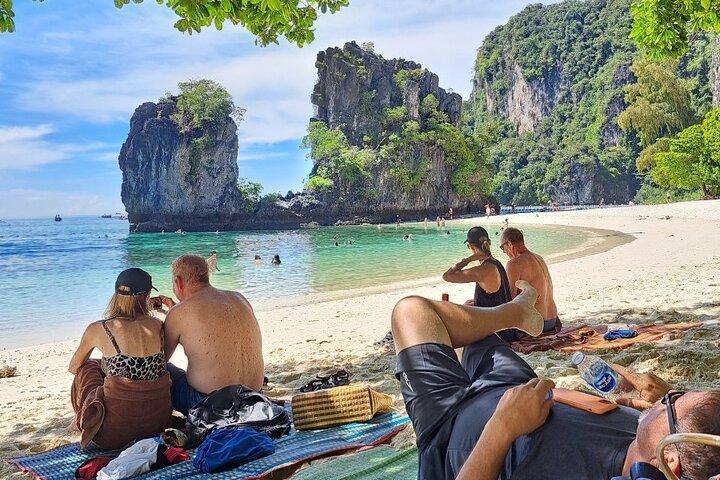 Visite privée de Koh Hong au départ de Krabi en hors-bord