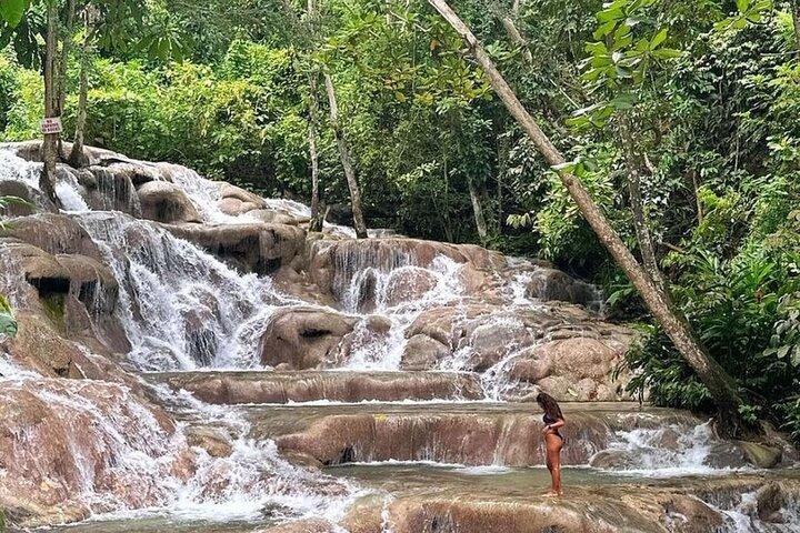 Visite privée de Dunn's River Falls et Blue Hole Ocho Rios Jamaïque