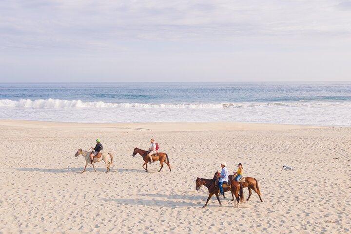 Passeio a cavalo na praia de Puerto Escondido
