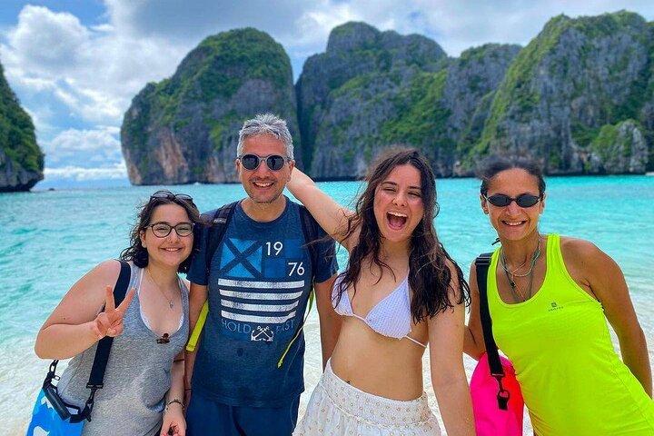 Fra Krabi - Phi Phi Island & Maya Bay Speedboat Tour med frokost
