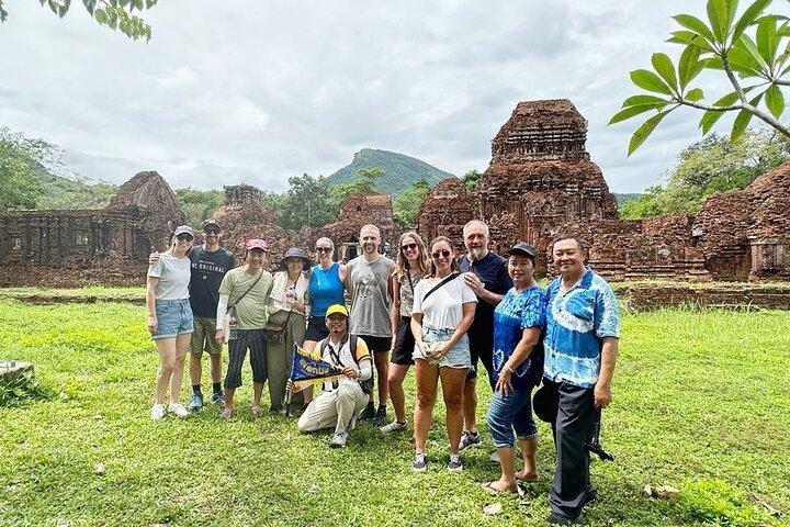 Desde Da Nang : My Son Sanctuary & Hoi An Heritage Luxury Tour