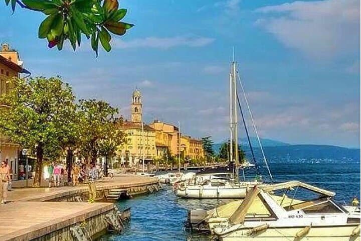 From Milan: Lake Garda with Visit of Sirmione & Salò. Small Group