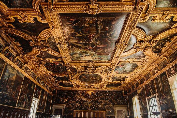 Private Doges Palace Secret Passages Tour and St. Mark's Basilica