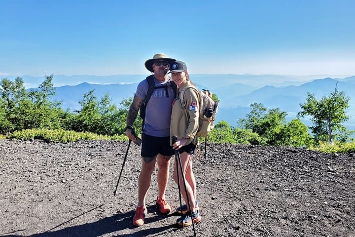 Mt.Fuji Trekking 1 Day Tour up to the summit by Private Vehicle