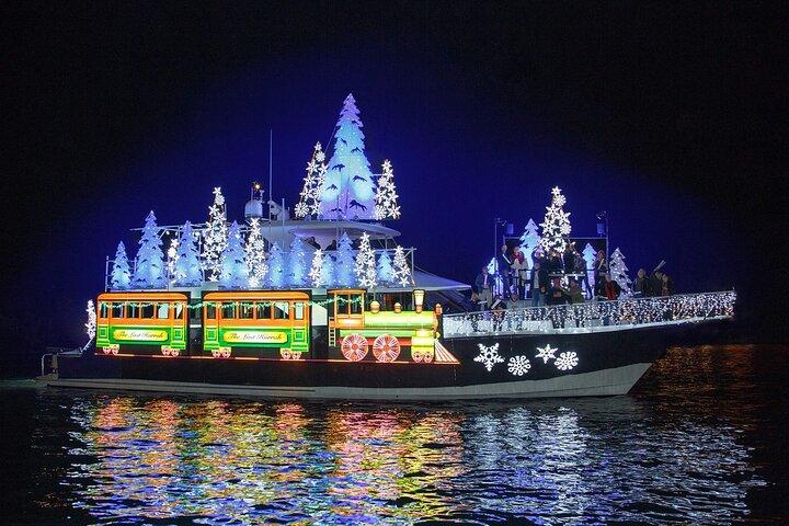 Holiday Lights Cruise door de luxe haven van Newport Beach