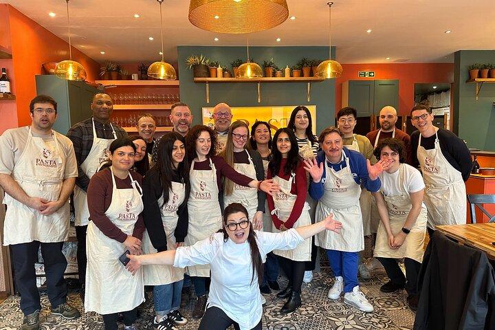 Pasta-Making & Unlimited Prosecco in London