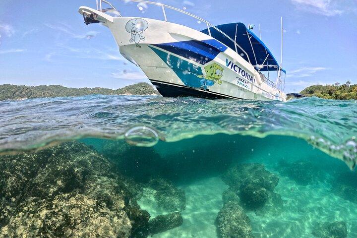 Baías de Huatulco e experiência de mergulho com snorkel com bebidas
