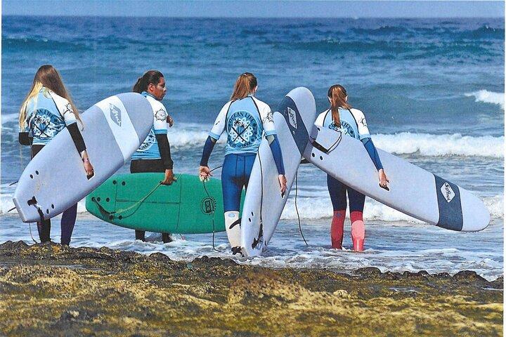 Aula particular de surf definitiva – Equipamento e seguro incluídos.
