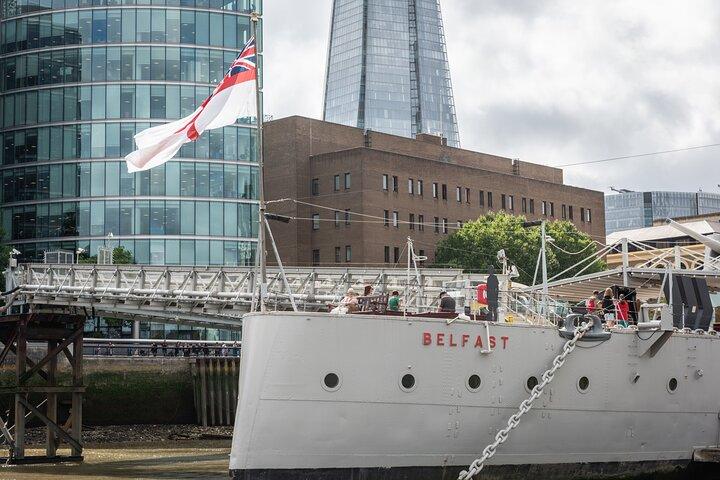 Begeben Sie sich an Bord der HMS Belfast & Westminster Sights Walking Tour