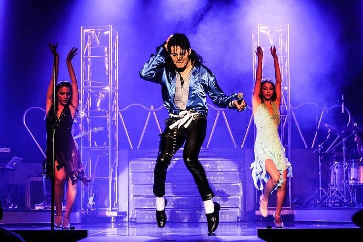 MJ Live at Harrahs Hotel and Casino in Las Vegas