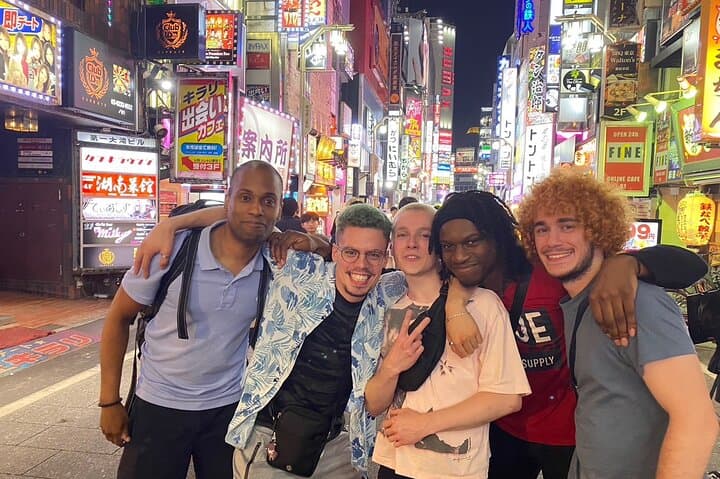 Cultural Private Walking Tour of Shinjuku from Shinjuku