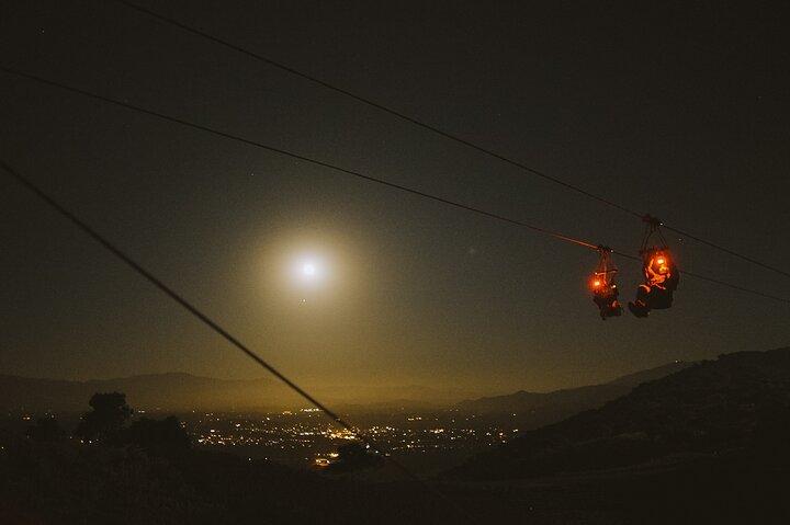 Moonlight Zipline Tour nær Santa Barbara