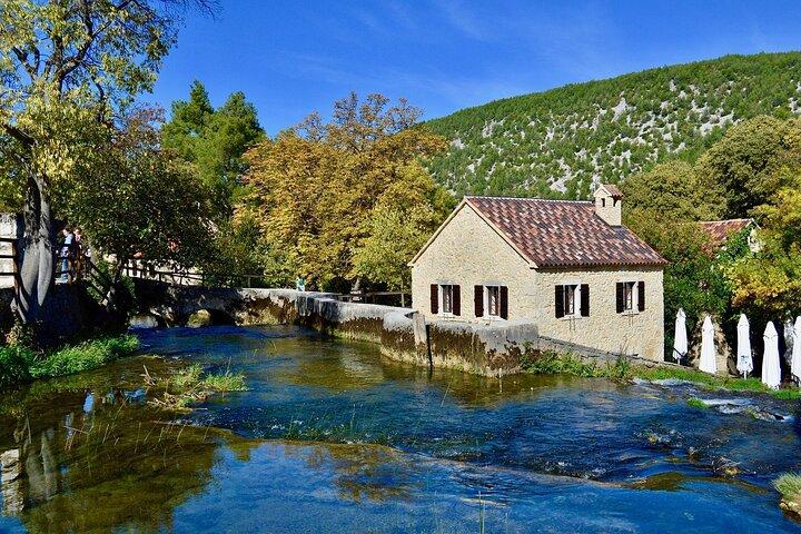 Descubra Krka Waterfalls & Skradin de Split