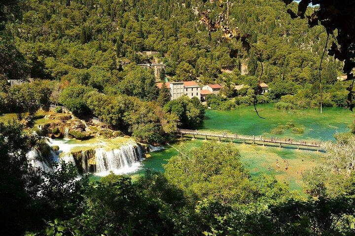 Descubra Krka Waterfalls & Skradin de Split