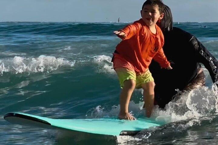 Waikiki Surfstunde (Hawaiian Boy Surf School)