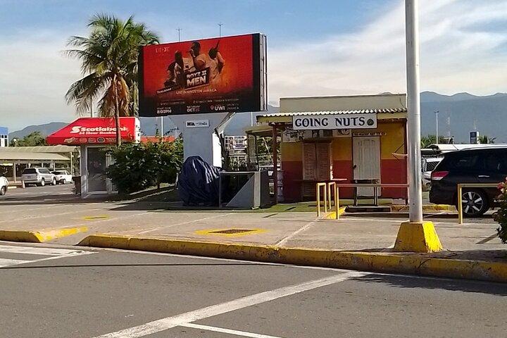キングストンからランナウェイ・ベイ(グランド・バイーア・プリンシペ)へ移動。
