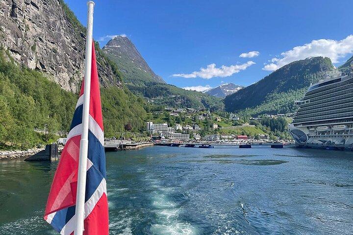 Geiranger Fjord Tour with Waterfall Tasting