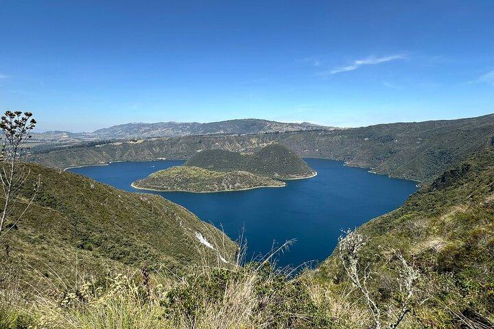 Otavalo marknad och Cuicocha vulkantur från Quito Andes äventyr