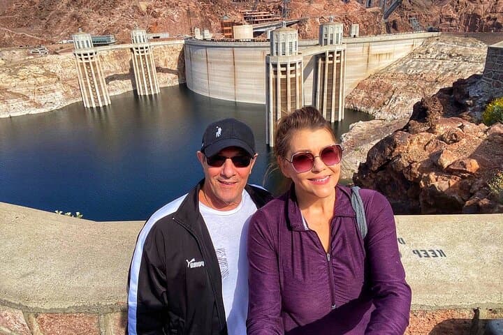 Hoover Dam Walk-On-Top Tour w/ Seven Magic Mountains & Vegas Sign