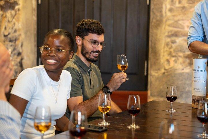 Porto Heldagstur med stadsrundtur Vinprovning och Six Bridges Cruise